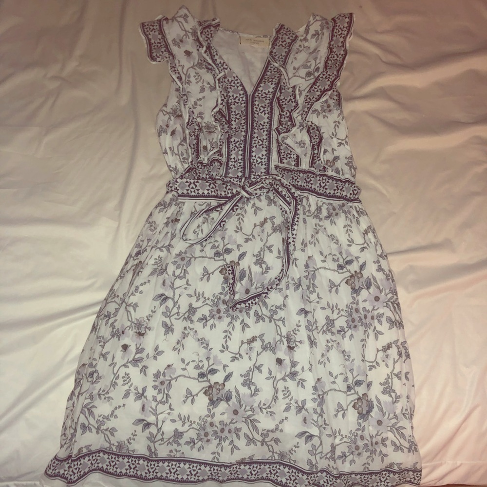 Cute white floral dress with ruffling at the top!
